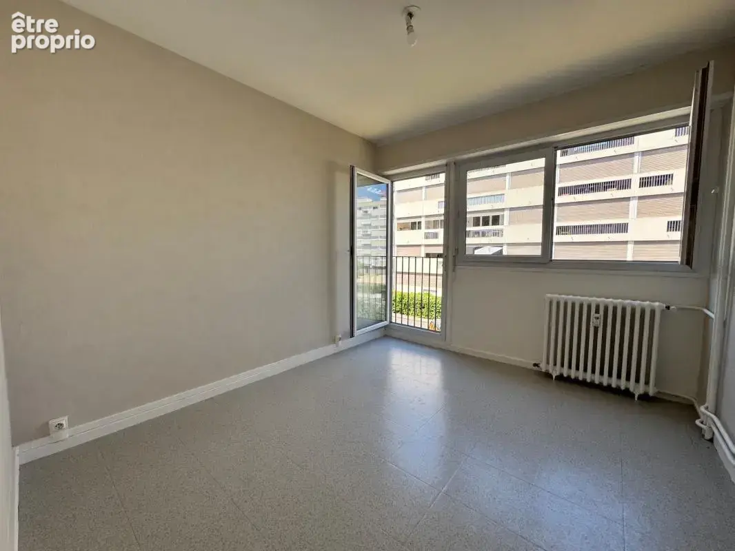 Appartement t4 au 1er étage avec ascenseur - photo 6