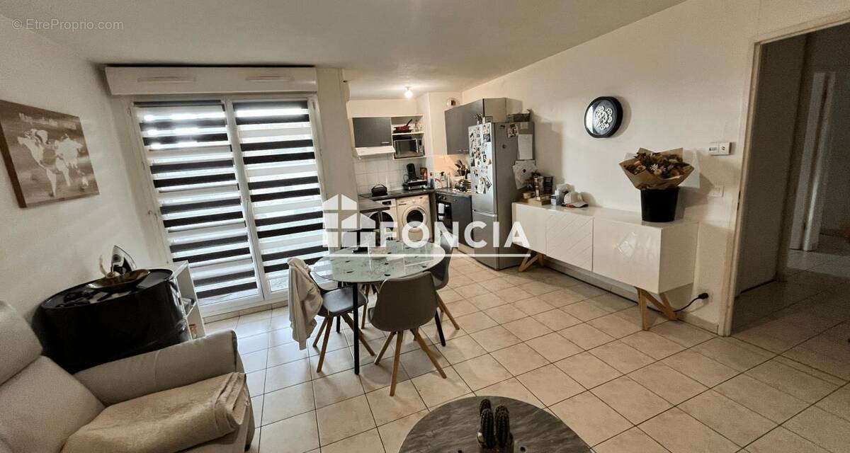 Appartement à AVION