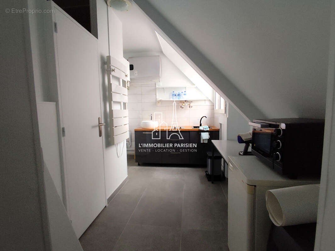 Appartement à PARIS-17E