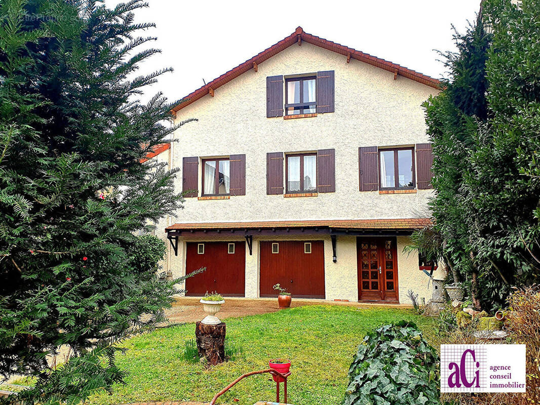 Maison à L'HAY-LES-ROSES