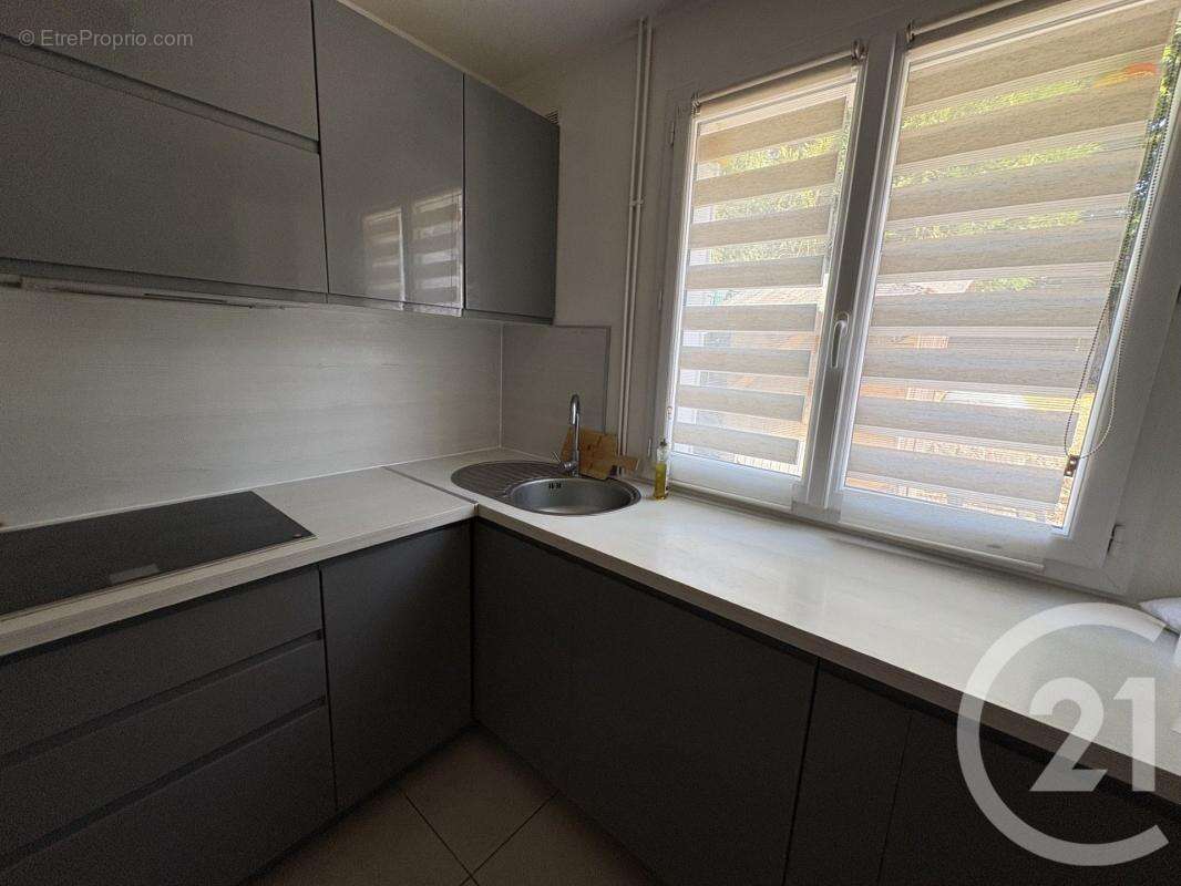 Maison 84 m² à Verneuil-En-Halatte  - photo 6