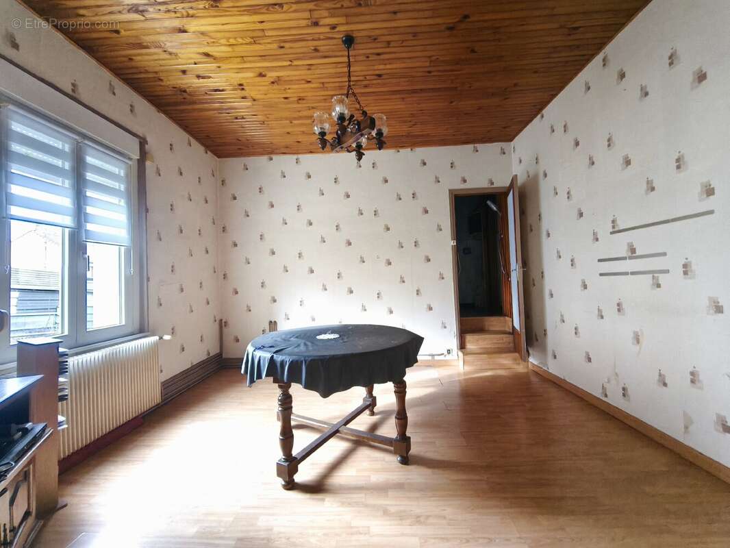 Maison à JEANDELAINCOURT