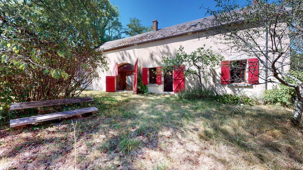Maison à SENS-BEAUJEU