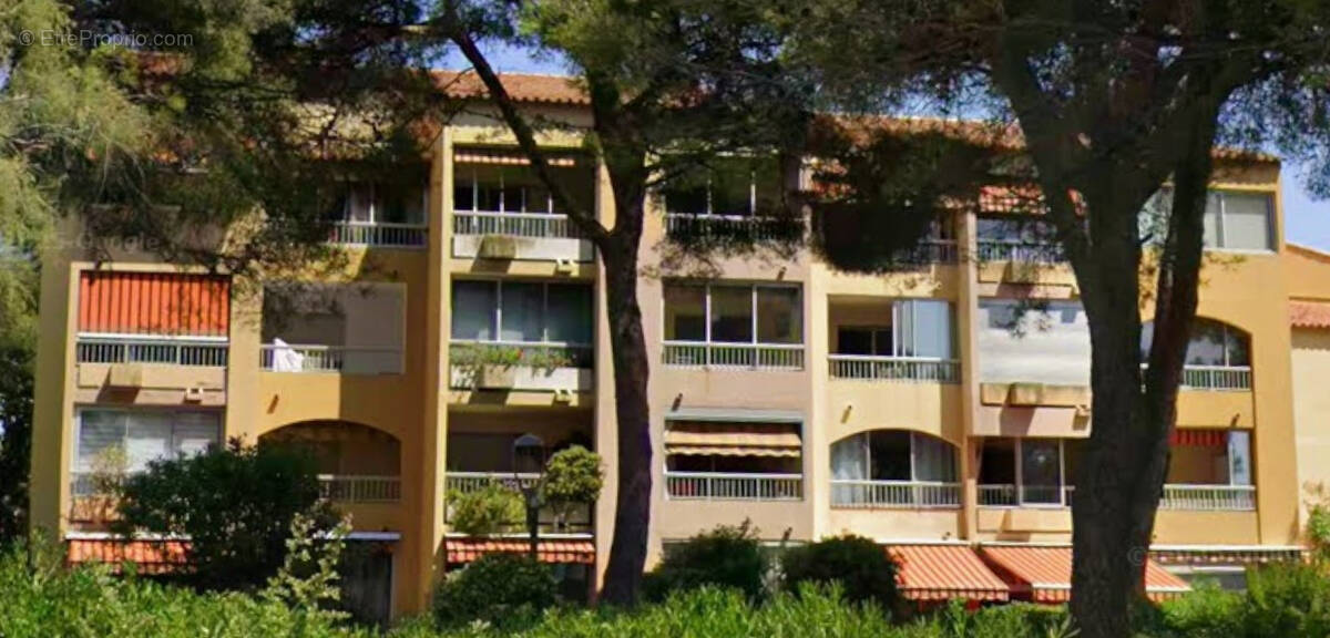 Appartement à SAINT-MANDRIER-SUR-MER