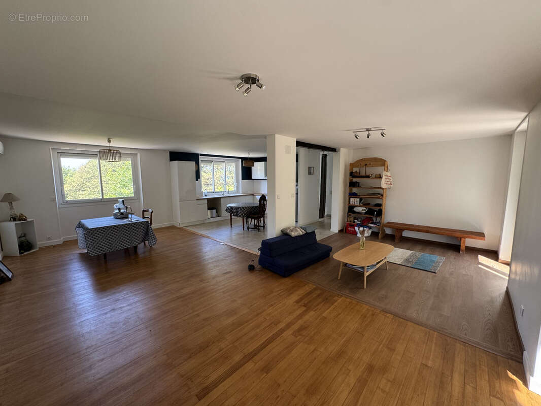 Maison à AIGUEFONDE