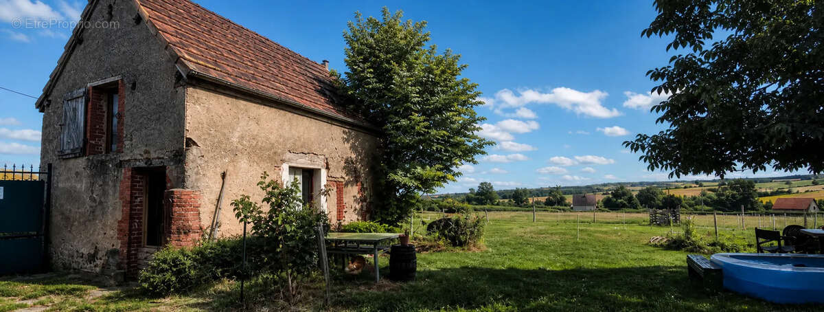 Maison de 5 pièces de 130 m² à Louroux-de-Bouble - photo 11