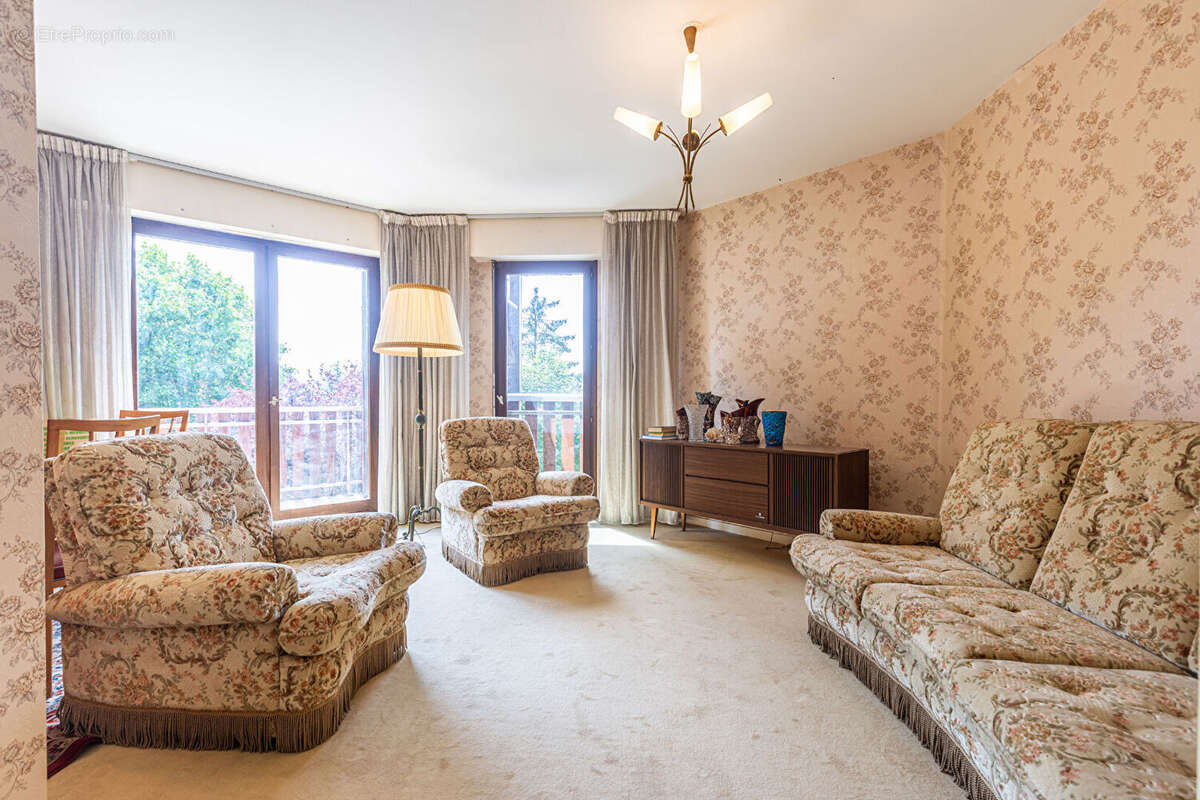 Agence immobiliere laforet - exclusivite - "camélia" - annecy-le-vieux - appartement traversant t2 de 59.29m²  -  balcons - cave - photo 5