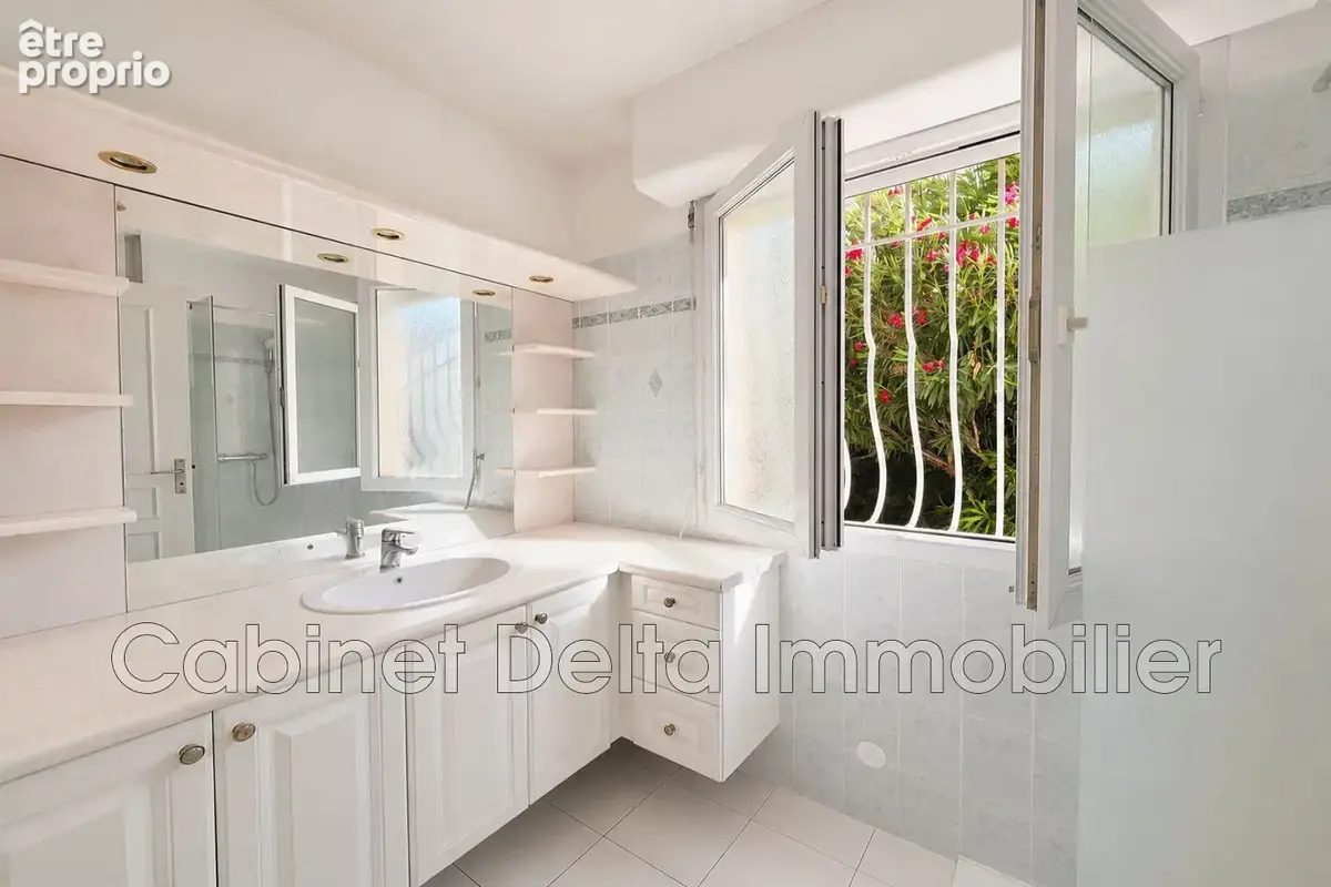 Appartement 2 pièces 65 m² à vendre à Sanary-Sur-Mer (83110) - photo 8