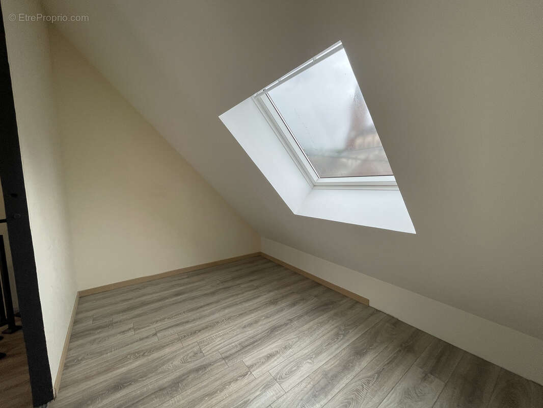 Maison à ROUGEMONT-LE-CHATEAU