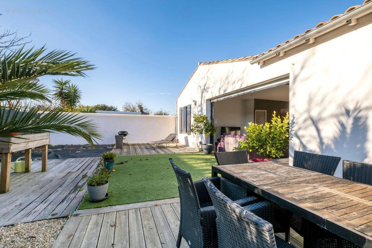 Maison à LA FLOTTE