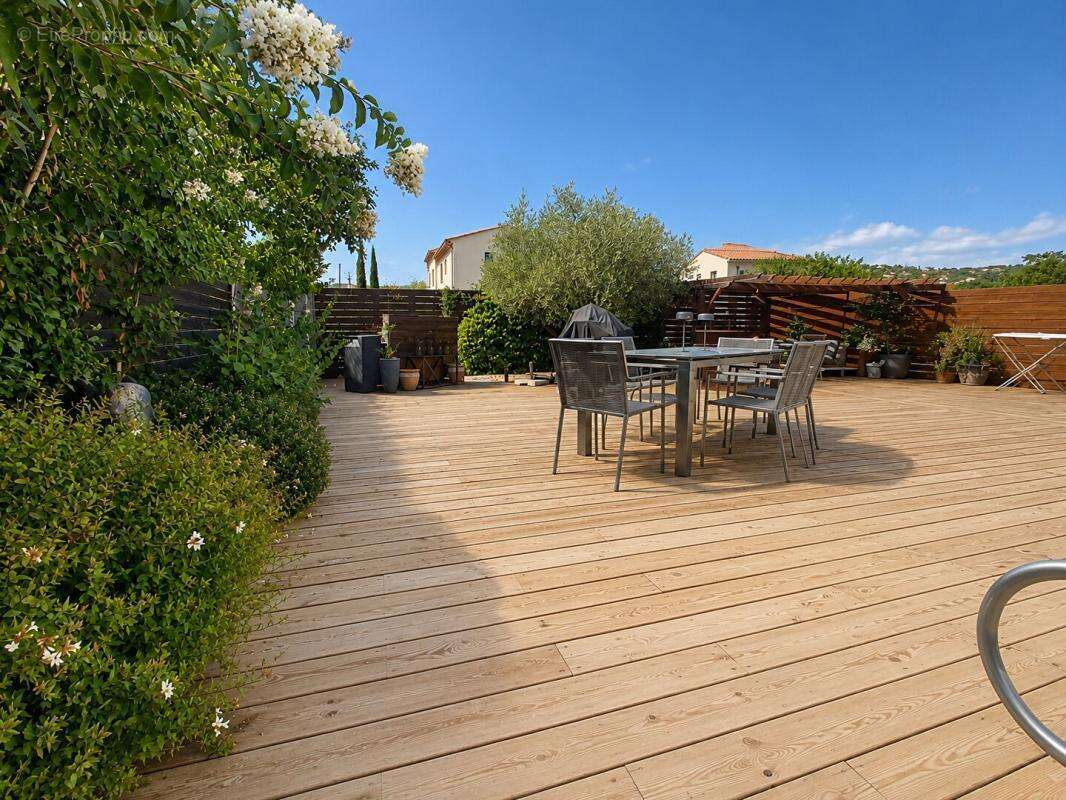 Maison 100 m²  - Piscine - Quartier calme - photo 16