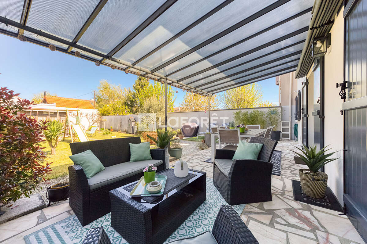 Maison à PONTAULT-COMBAULT