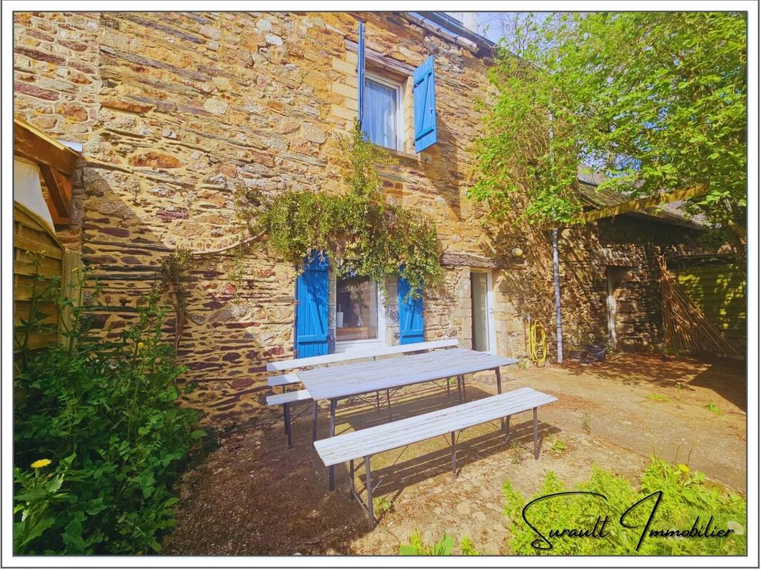 Maison à COMBLESSAC