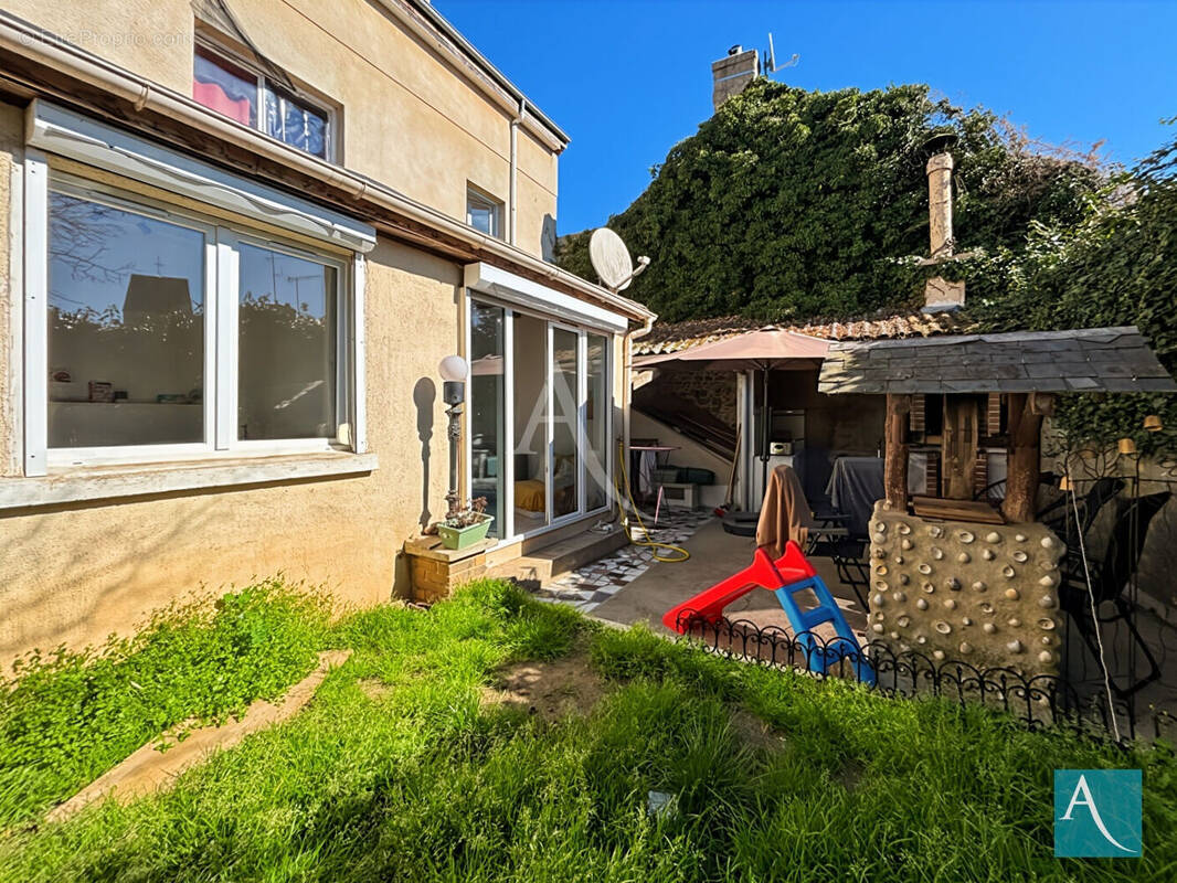 Appartement à CHAMARANDE