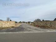 Terrain à NEUILLY-EN-THELLE