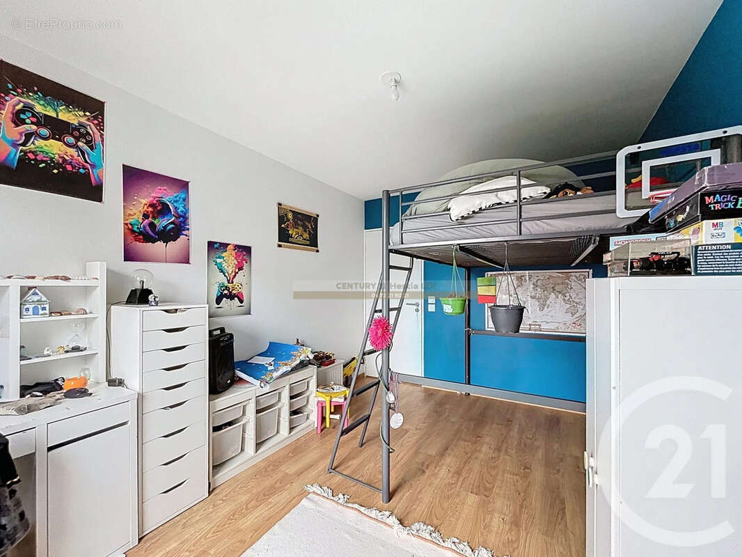 Appartement à DECINES-CHARPIEU