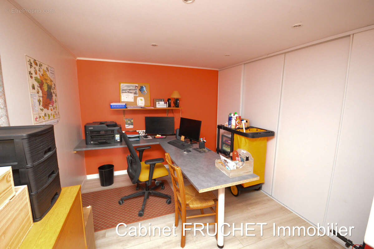 Charme et caractère pour cette jolie maison - photo 11