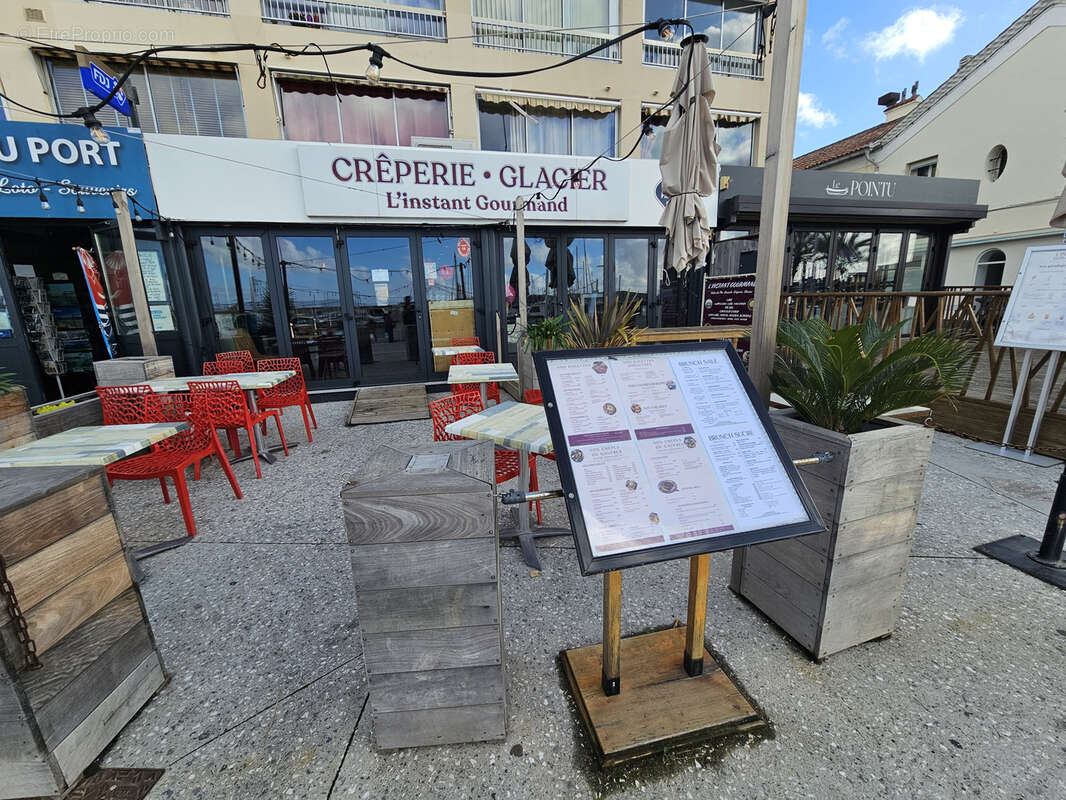 Commerce à SIX-FOURS-LES-PLAGES