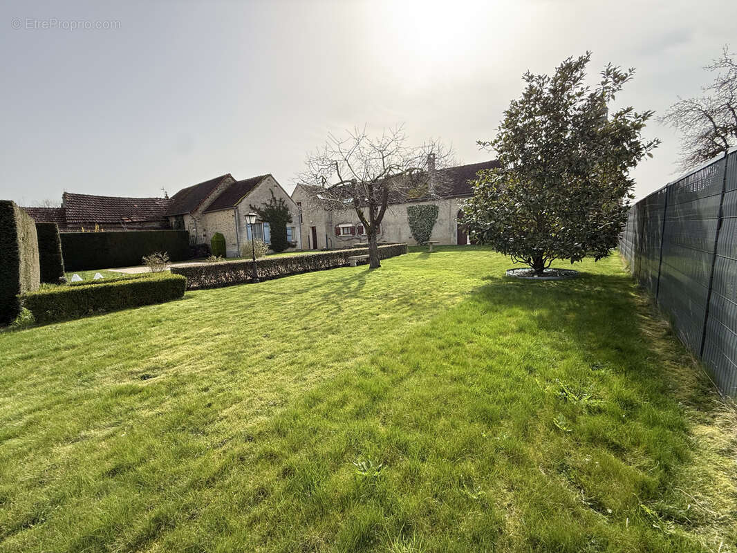Maison à SAINT-FLORENTIN