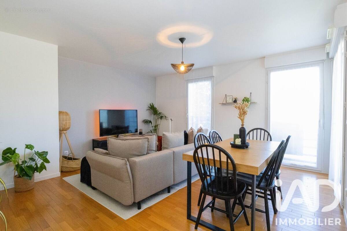 Photo 1 - Appartement à VILLECRESNES