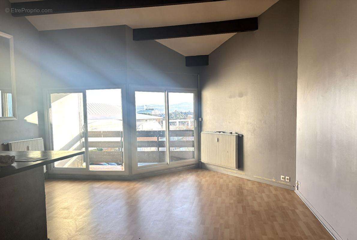 Appartement à ANDREZIEUX-BOUTHEON
