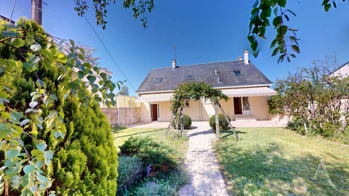 Maison à CHATEAUROUX