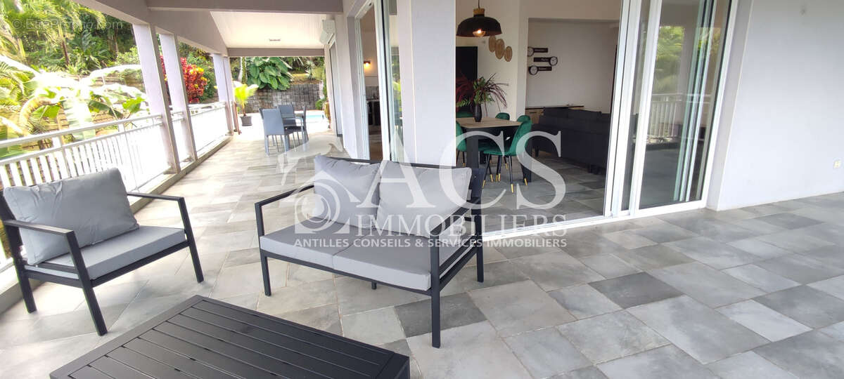 Appartement à LES ANSES-D'ARLET
