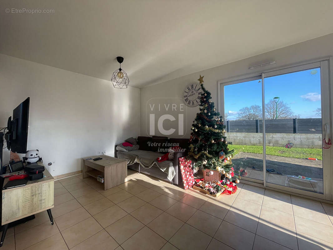 Maison à SAINT-PHILBERT-DE-BOUAINE