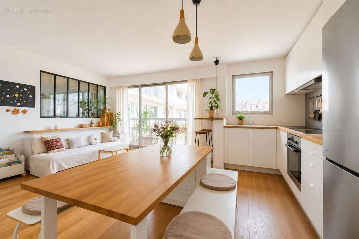 Appartement à PARIS-18E
