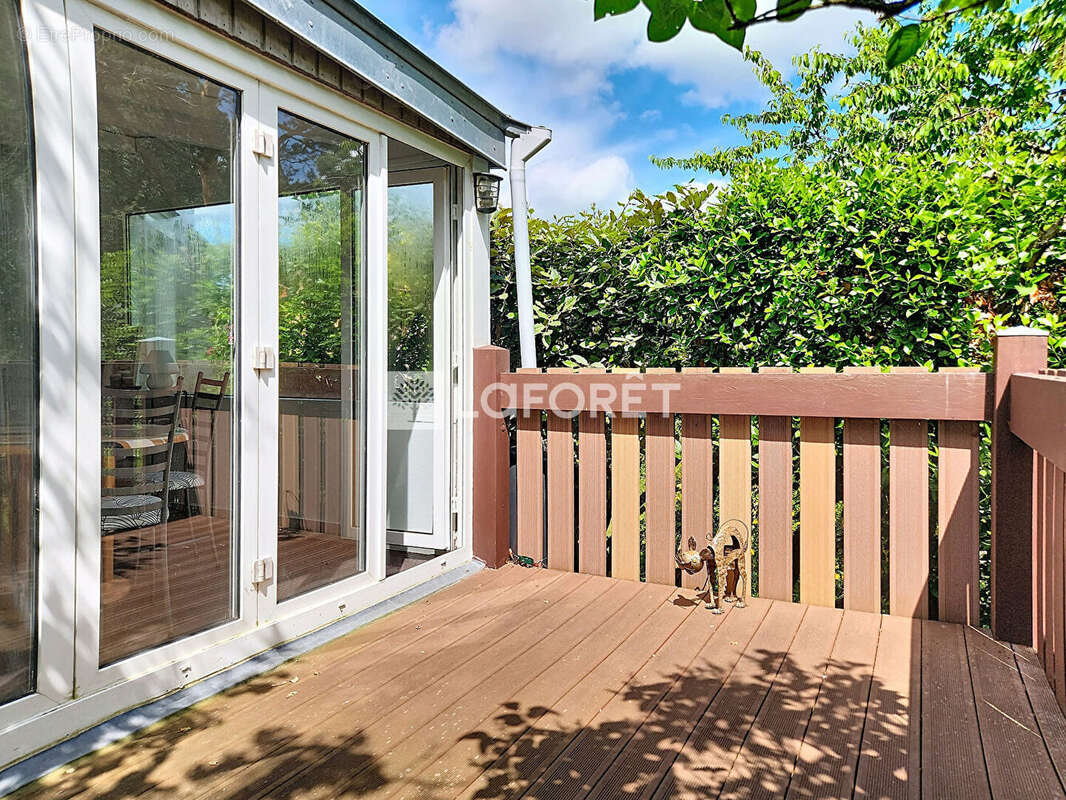 Maison familiale 4 chambres 160m² - Saint Pierre Des Fleurs - photo 15