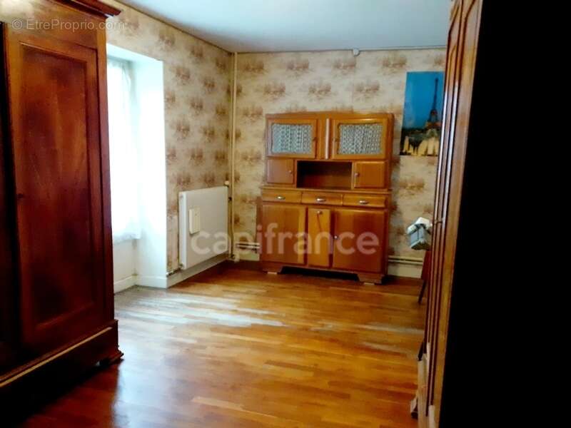 Maison à SAINT-PIERRE-DE-MAILLE