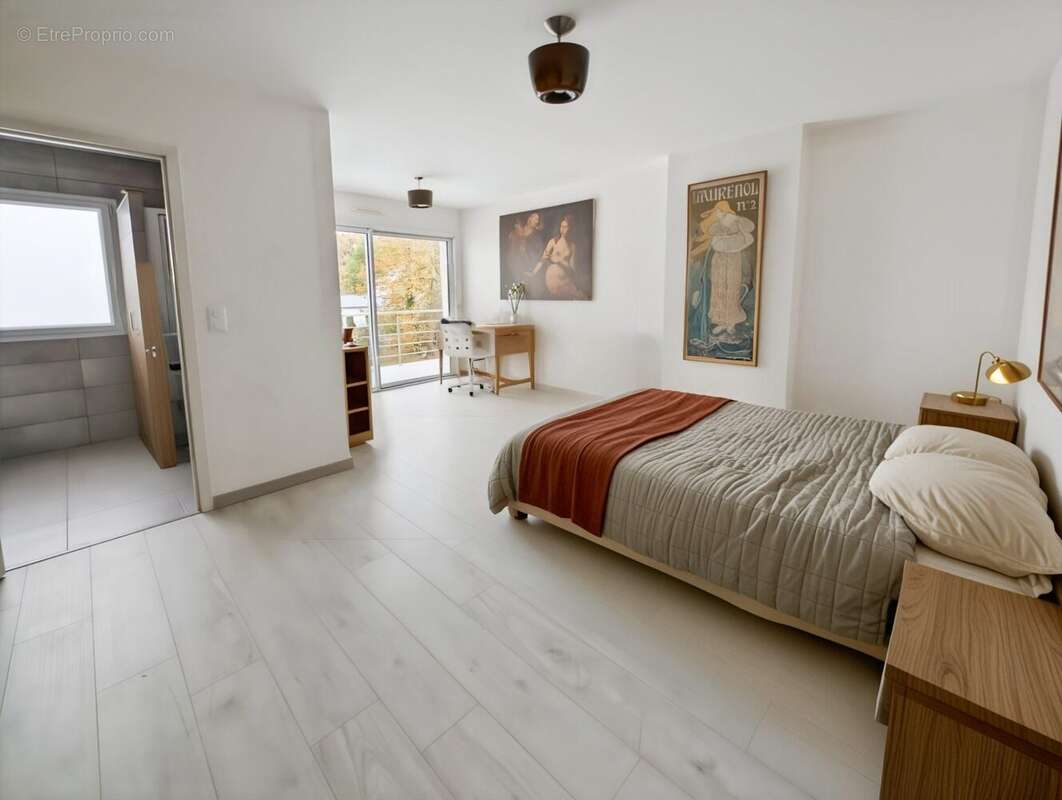 Maison à FEUCHEROLLES