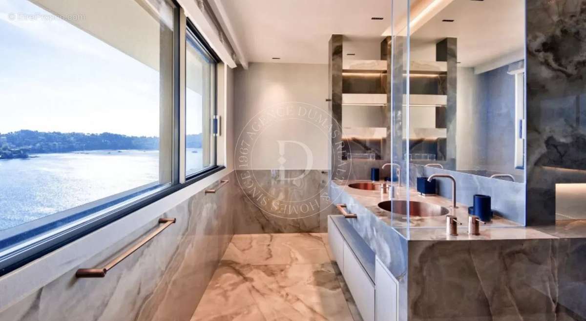 Appartement à VILLEFRANCHE-SUR-MER