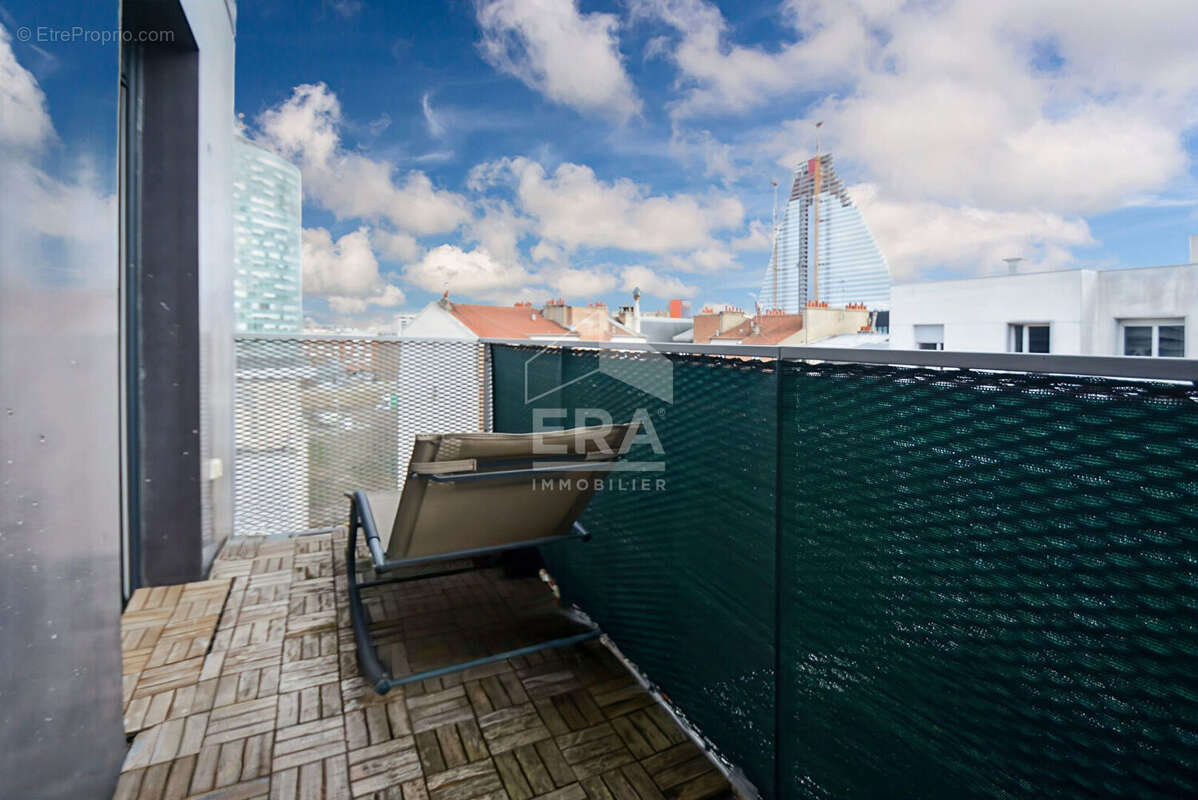 Appartement à ISSY-LES-MOULINEAUX