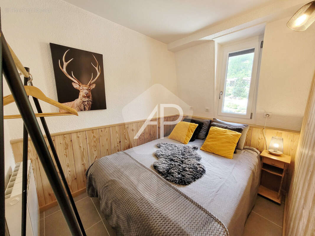 Appartement à LA SALLE-LES-ALPES