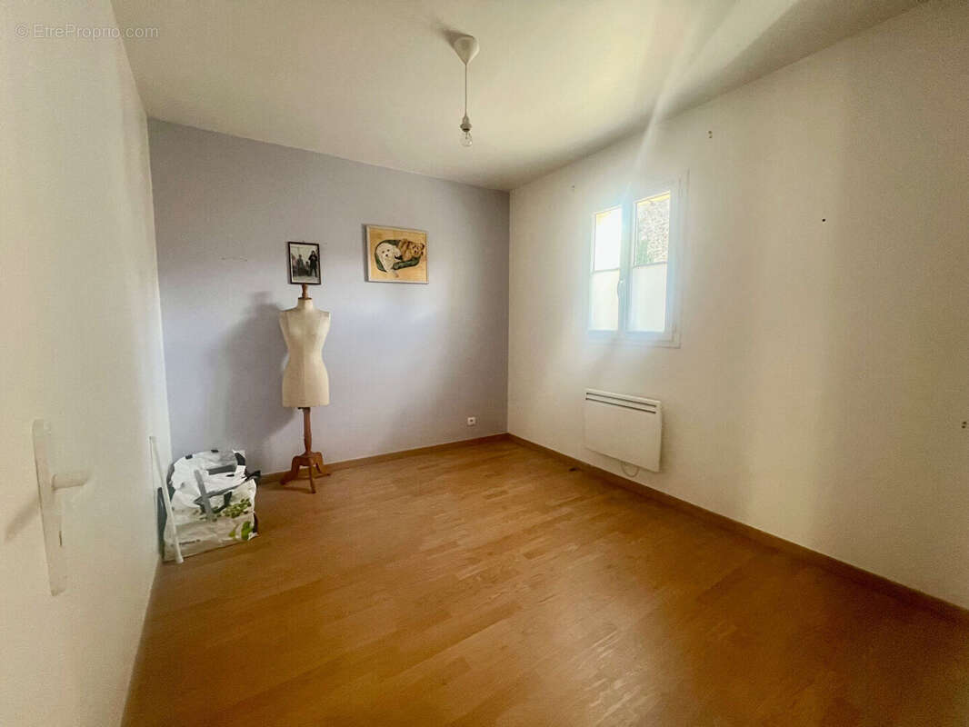 Appartement à GRISY-SUISNES