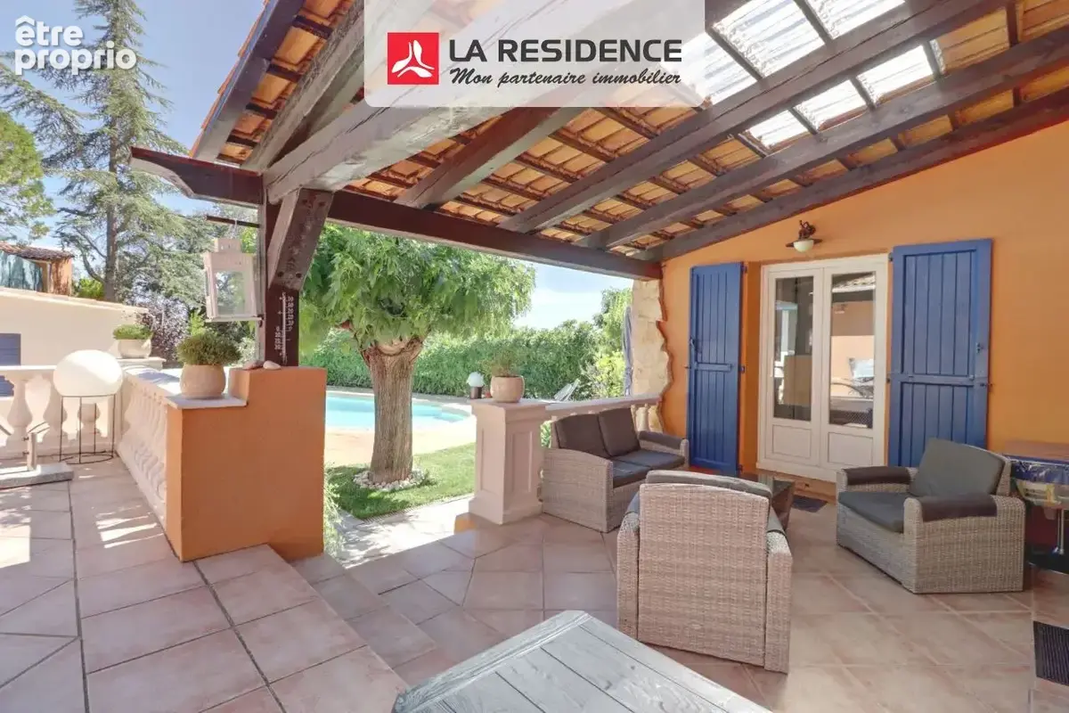 Maison 8 pièces 153 m² à vendre à Taradeau (83460) - photo 2