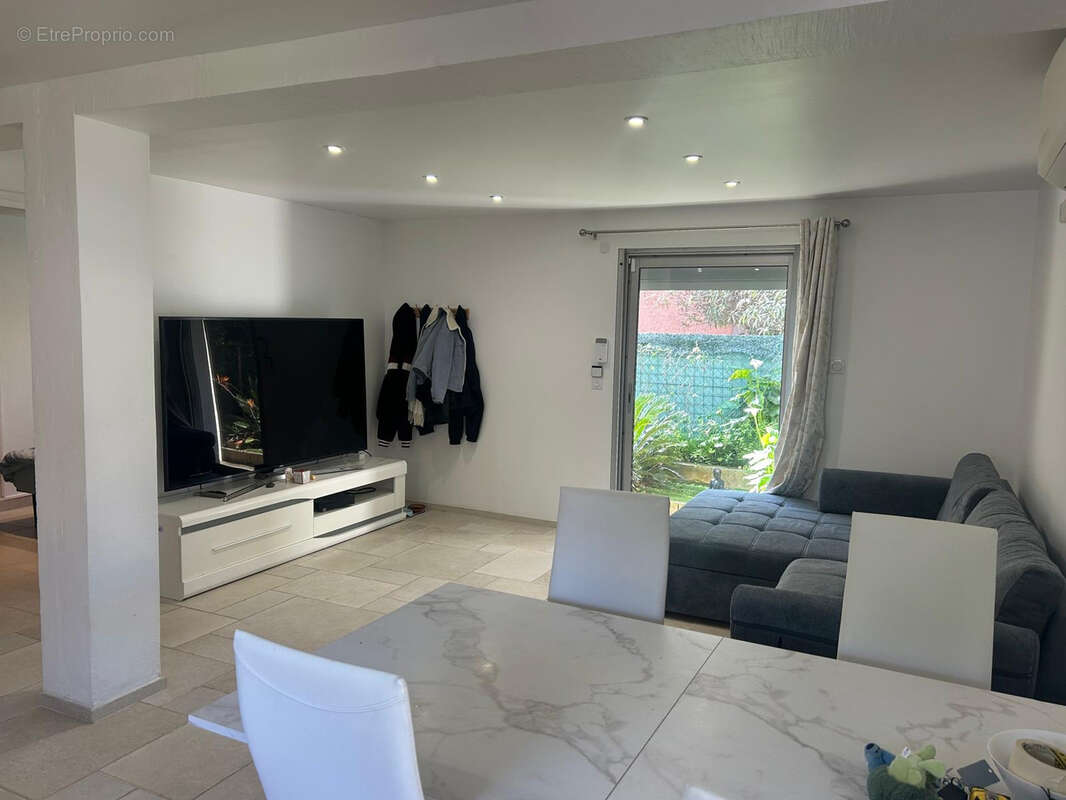 Maison à SIX-FOURS-LES-PLAGES