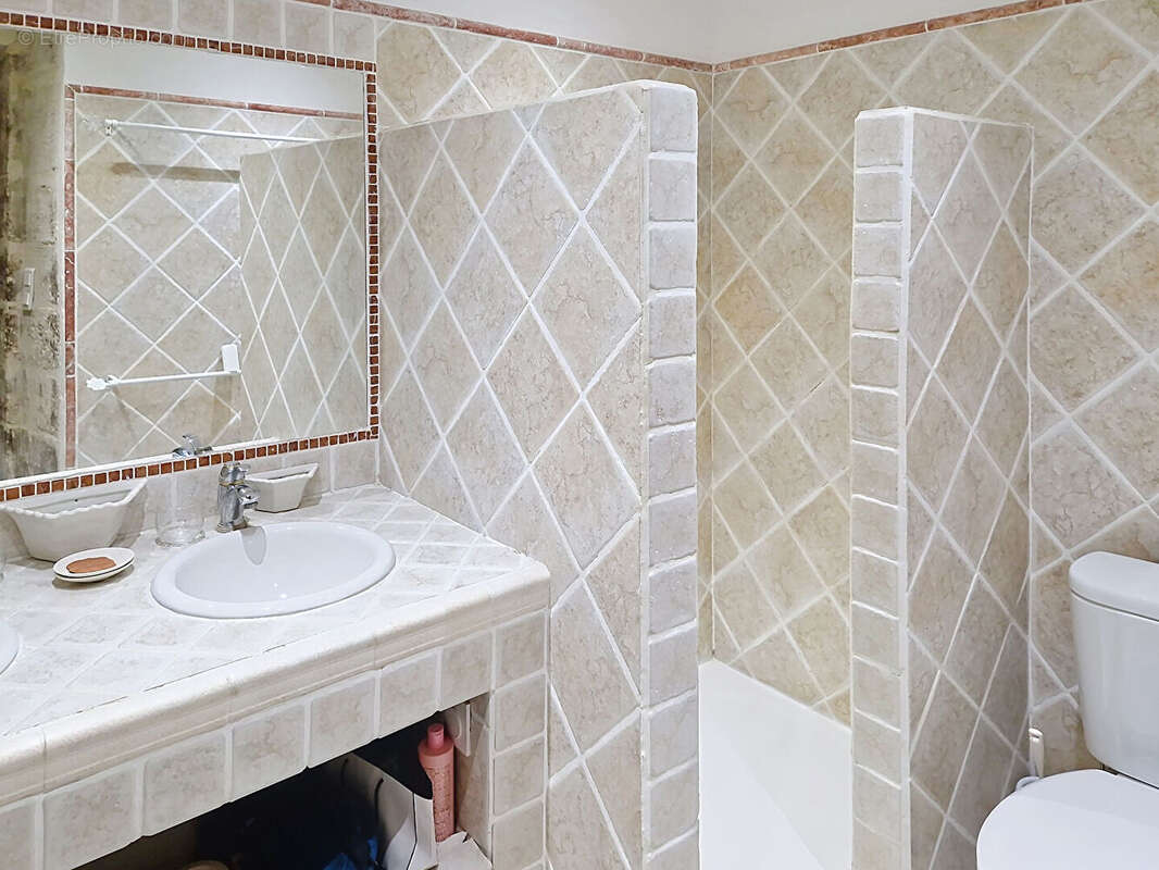 Maison à VILLENEUVE-LES-AVIGNON