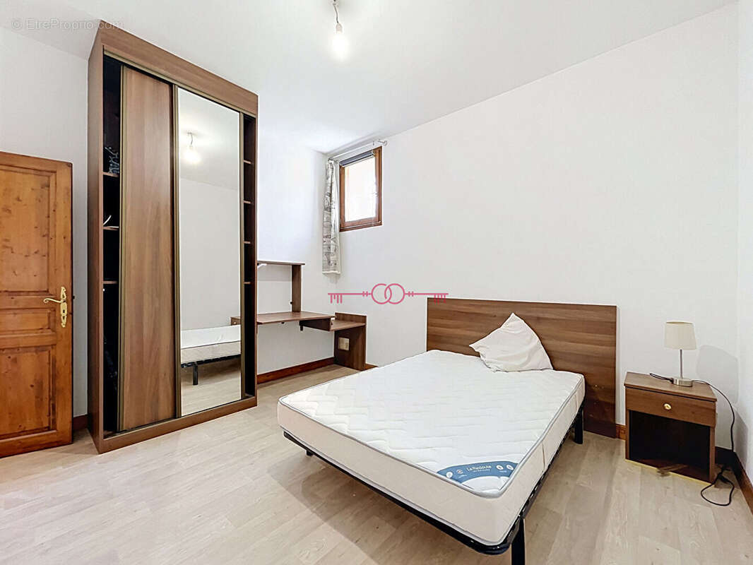 Appartement 4 pièces de 90,56 m² Carrez avec cave de 50 m² et parking - photo 8