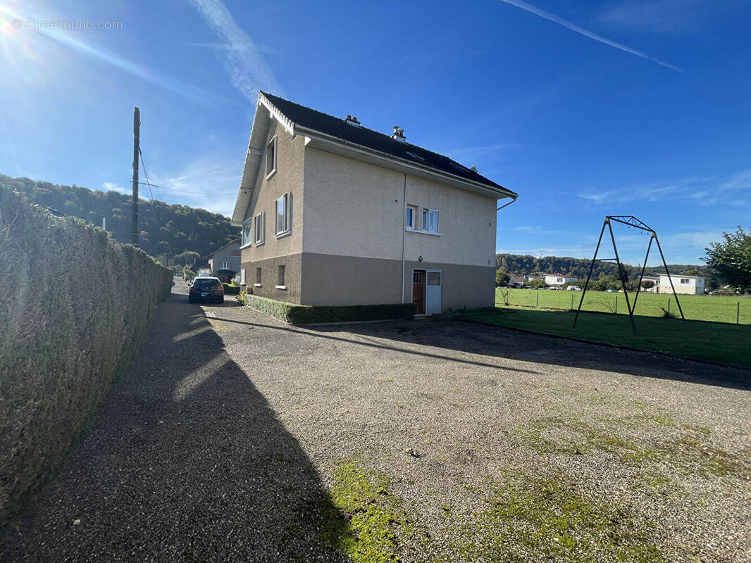 Maison à COLOMBIER-FONTAINE