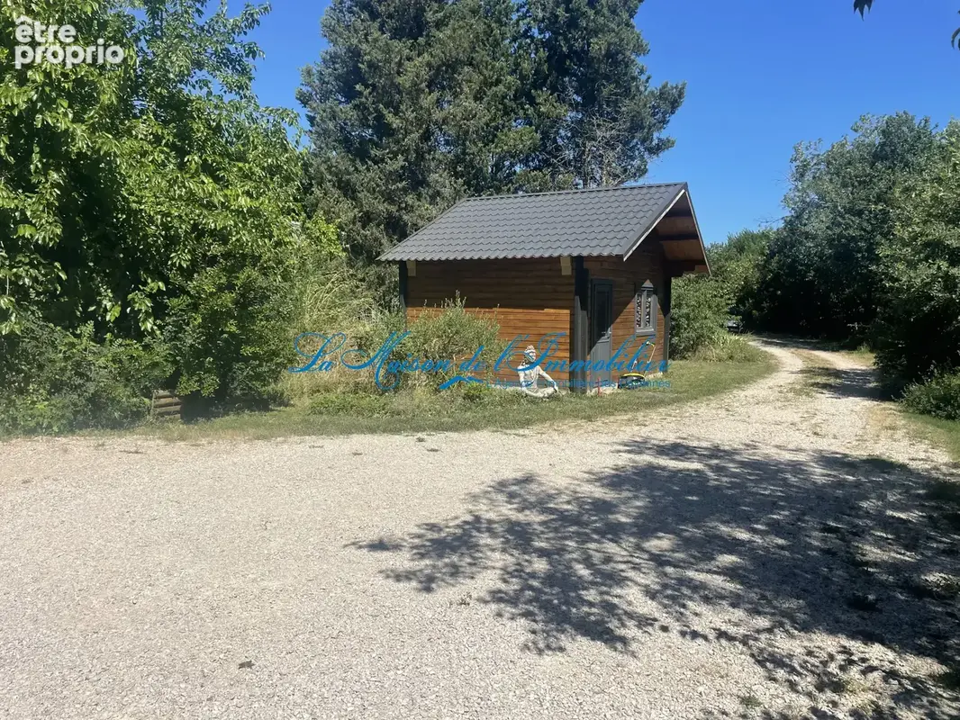 ST CHRISTOL LES ALES, maison en pierres F5 avec dépendances, chalet, piscine sur 2482 m2 de terrain avec puit - photo 2