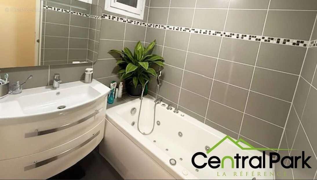 Appartement à LE PERREUX-SUR-MARNE