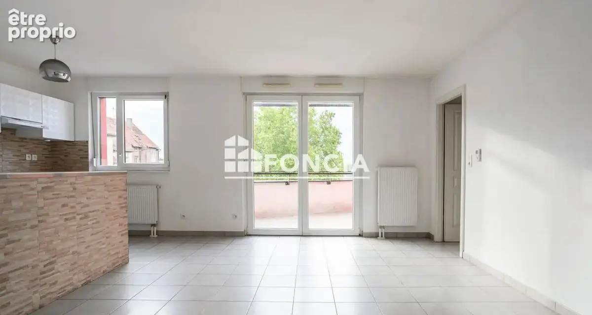 Exclusivite foncia - trois pieces en dernier etage avec terrasse - photo 2