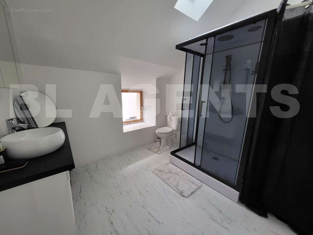 7 - Maison à ORLY-SUR-MORIN