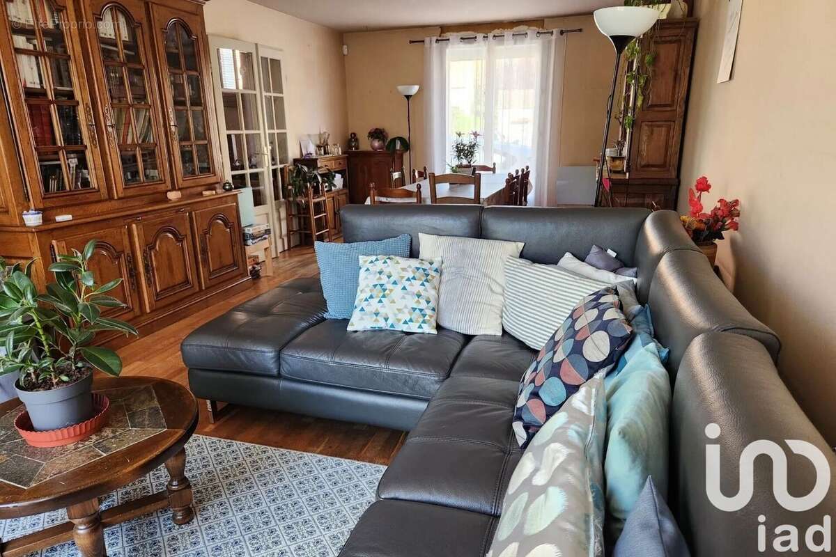 Photo 2 - Maison à VAUREAL