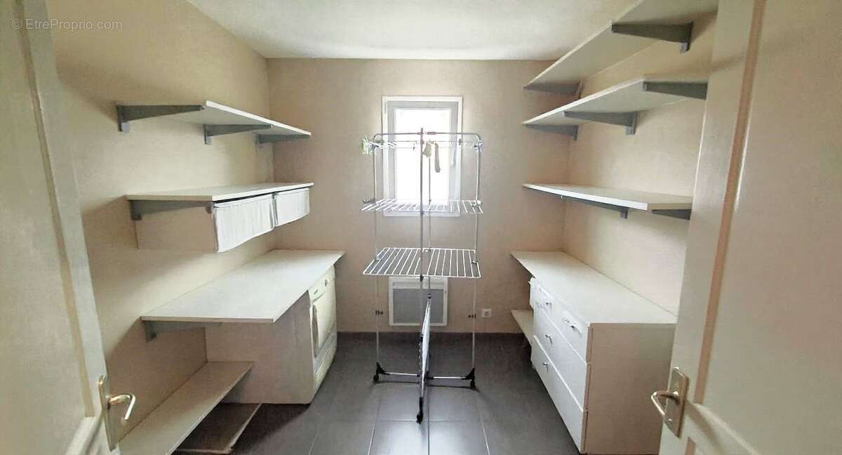 Maison à SERRES-CASTET