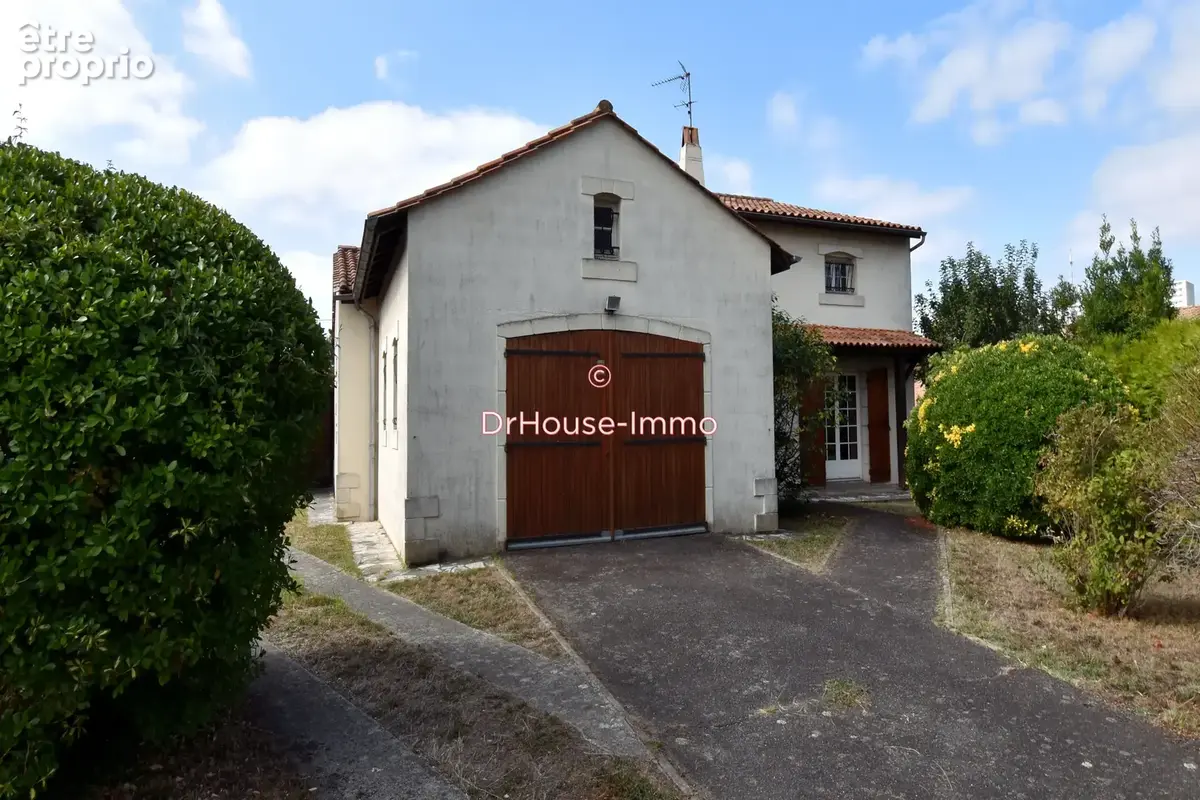 Maison 4 pièces 132 m² à vendre à Lormont (33310) - photo 2