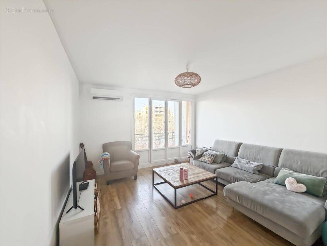 Appartement à SAINT-RAPHAEL