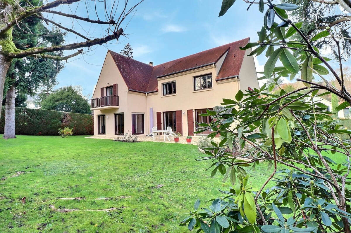 Maison à L'ETANG-LA-VILLE